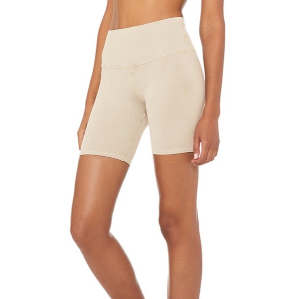 Alo NWT high waisted washed biker short